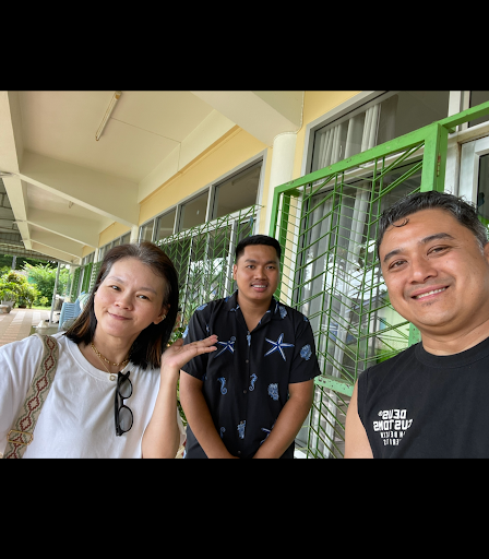 A small Thai family with their Australian-Filipino friend.